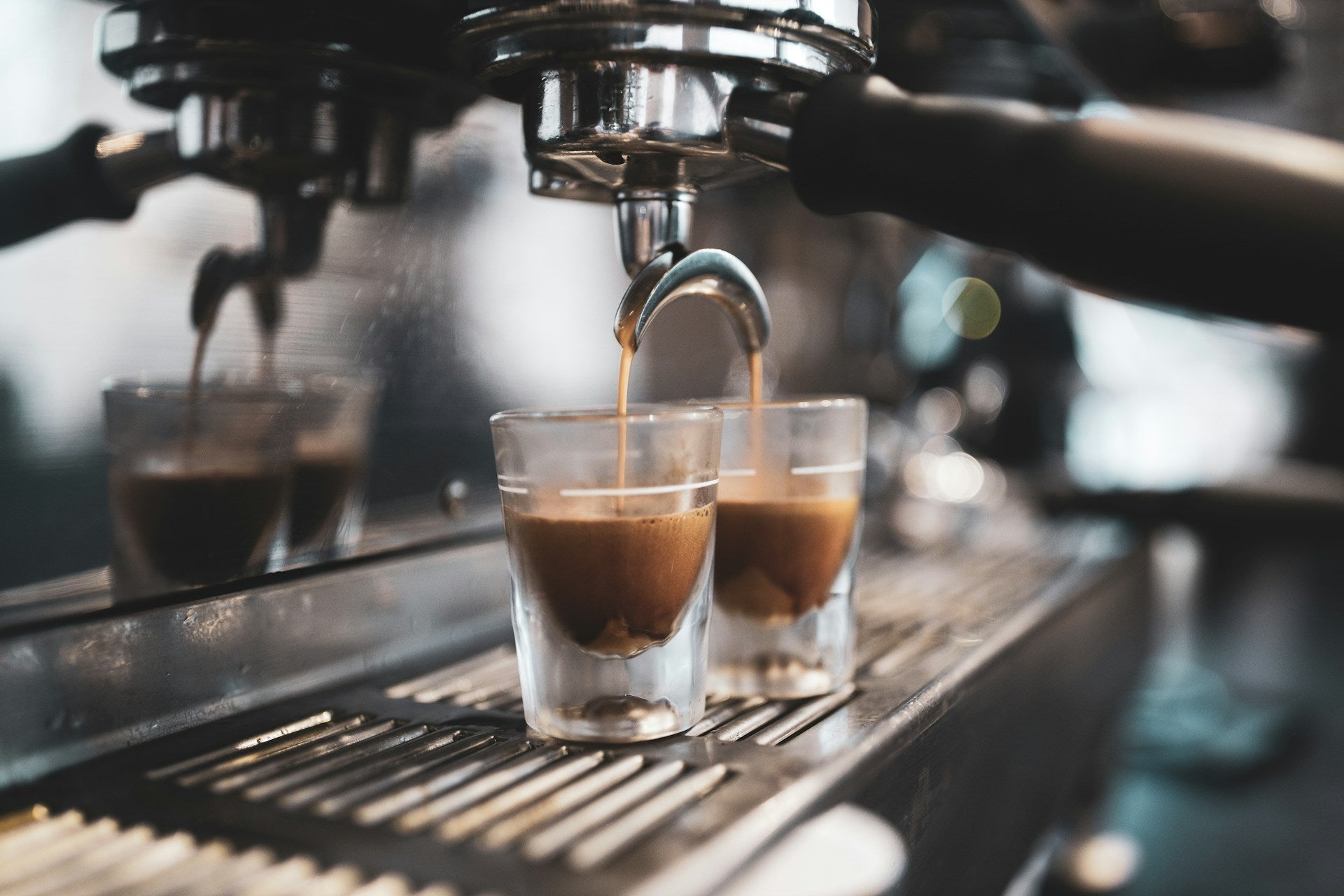 Begeisterung pur: Espresso und Orangensaft als Genusserlebnis