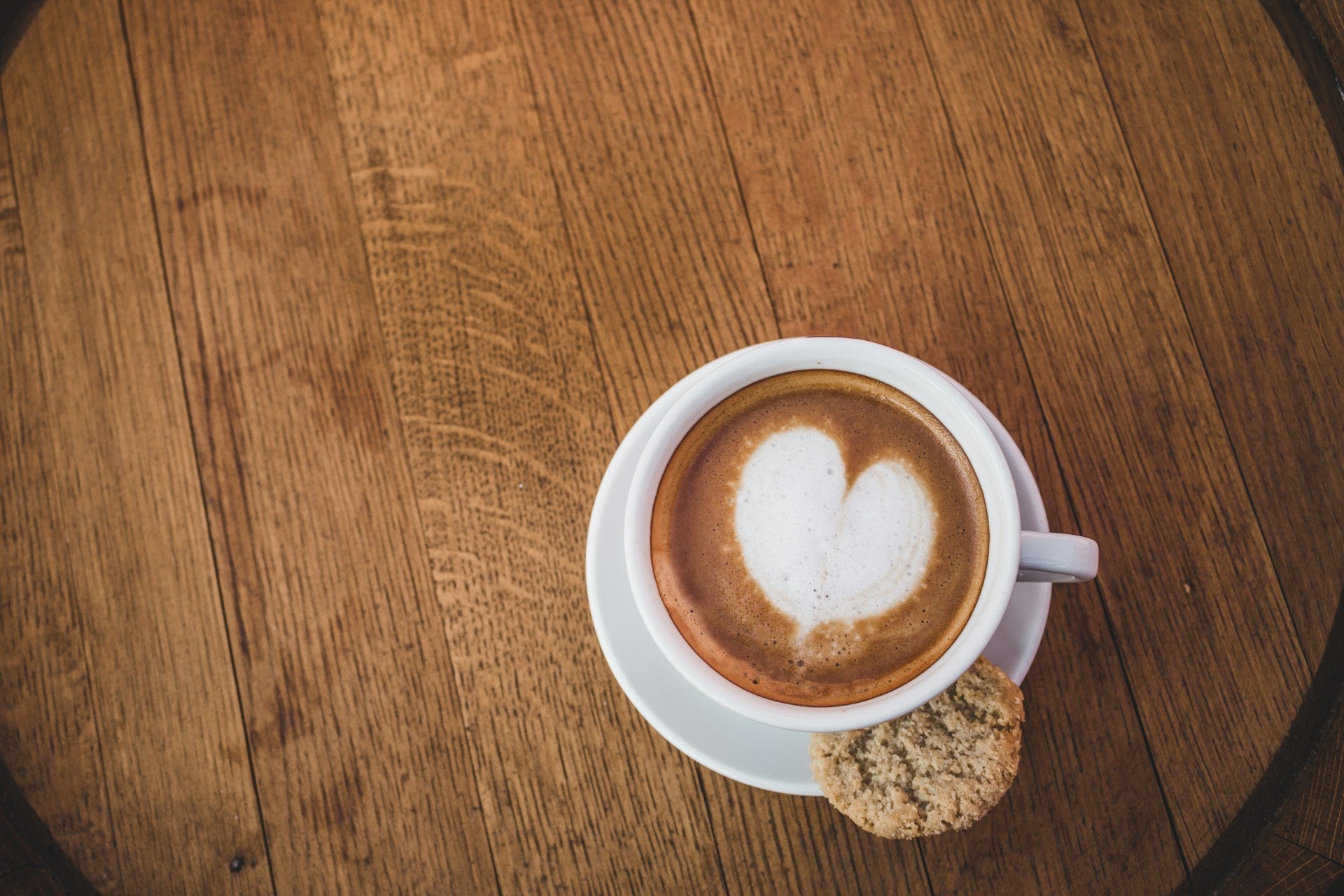 Kunst in einer Tasse: Definition und Reiz eines Cappuccinos