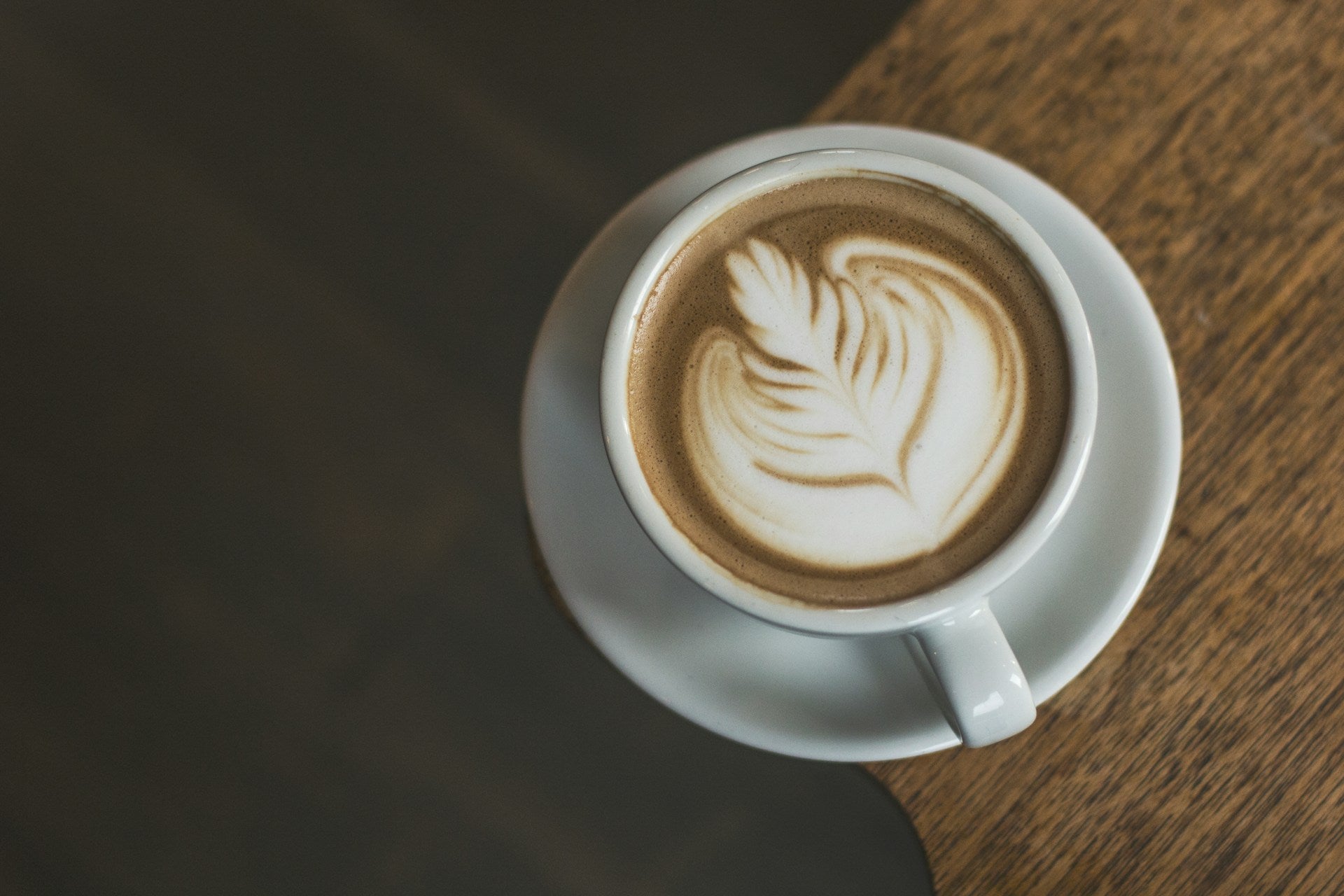 Meisterwerk aus Keramik: Erforsche Ausgefallene Cappuccino Tassen