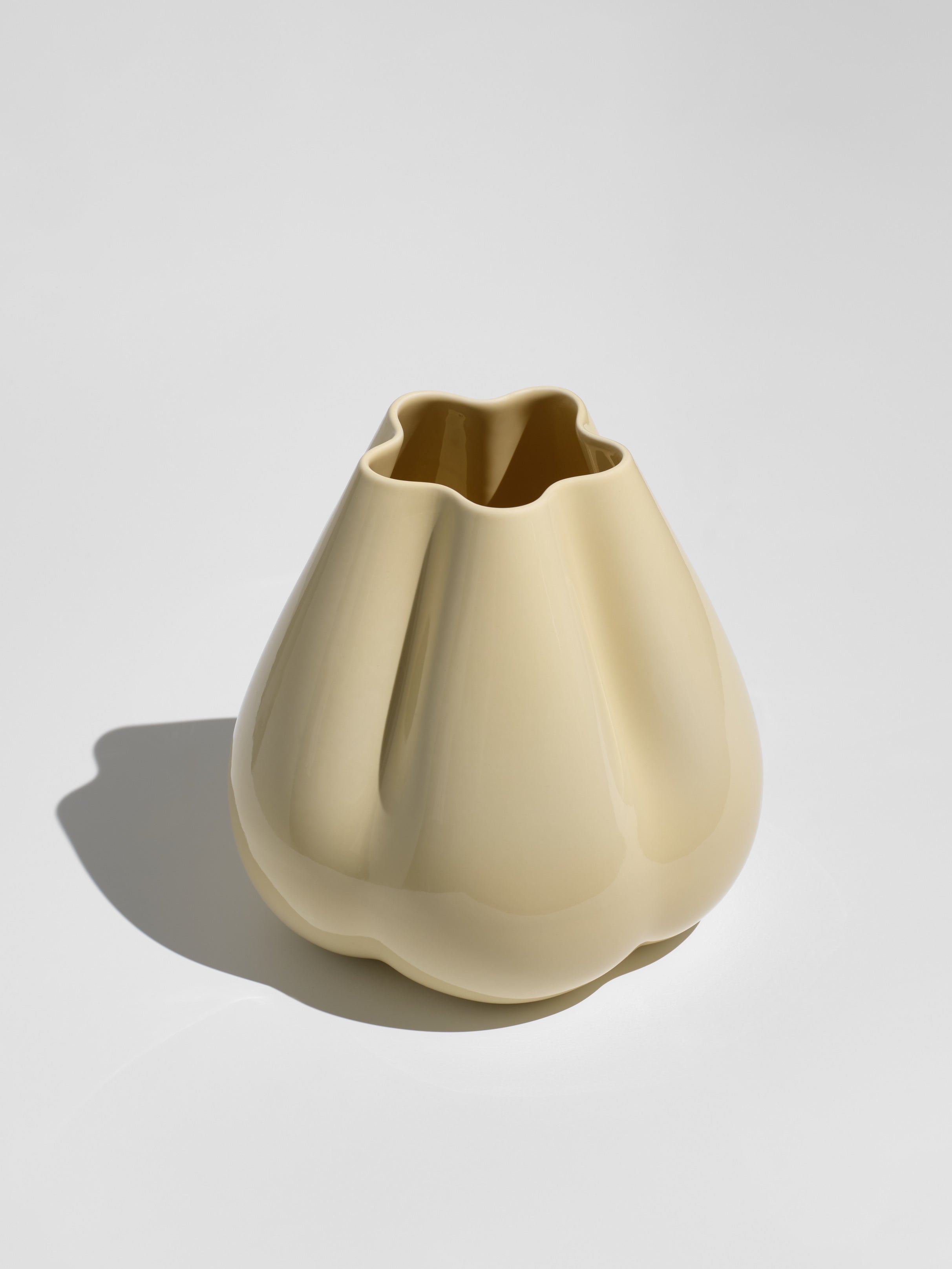 Dumpling Vase, butter