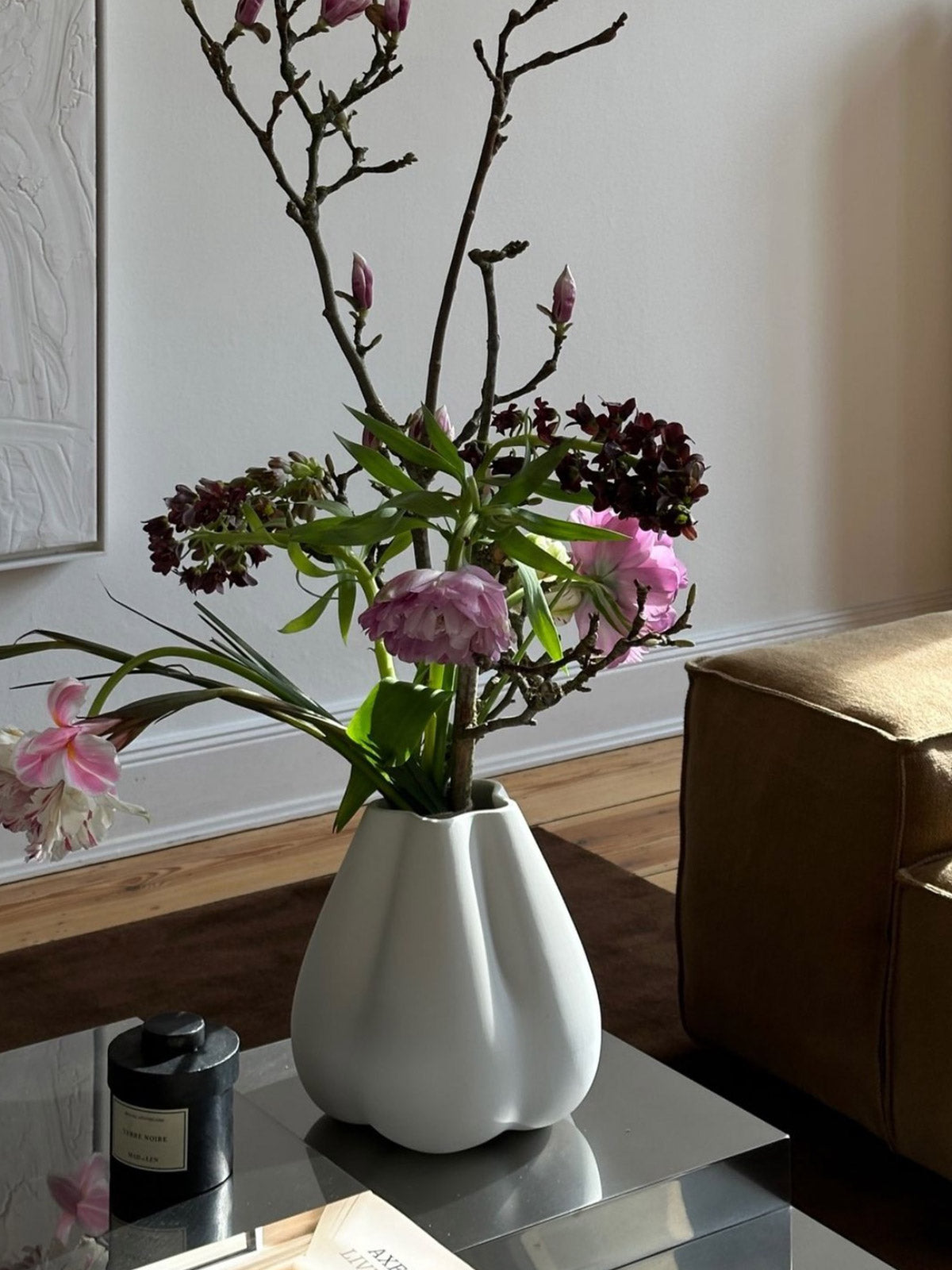 Dumpling Vase, white, matte finish