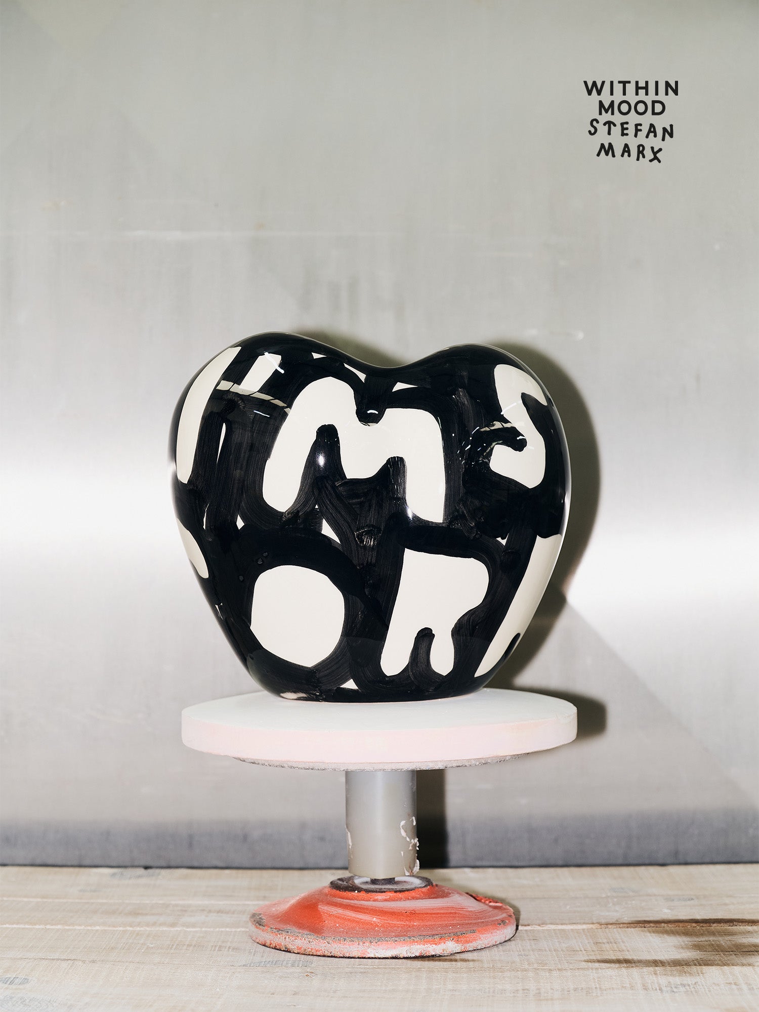 Poppy Vase, Stefan Marx Ed. – I'M SO SO SO SORRYYY