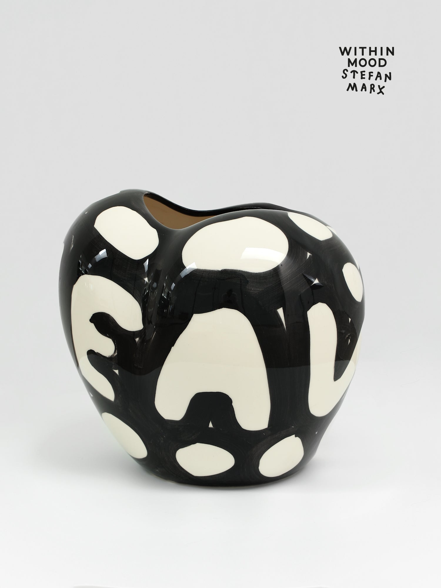 Poppy Vase, Stefan Marx Ed. – HEAVEN
