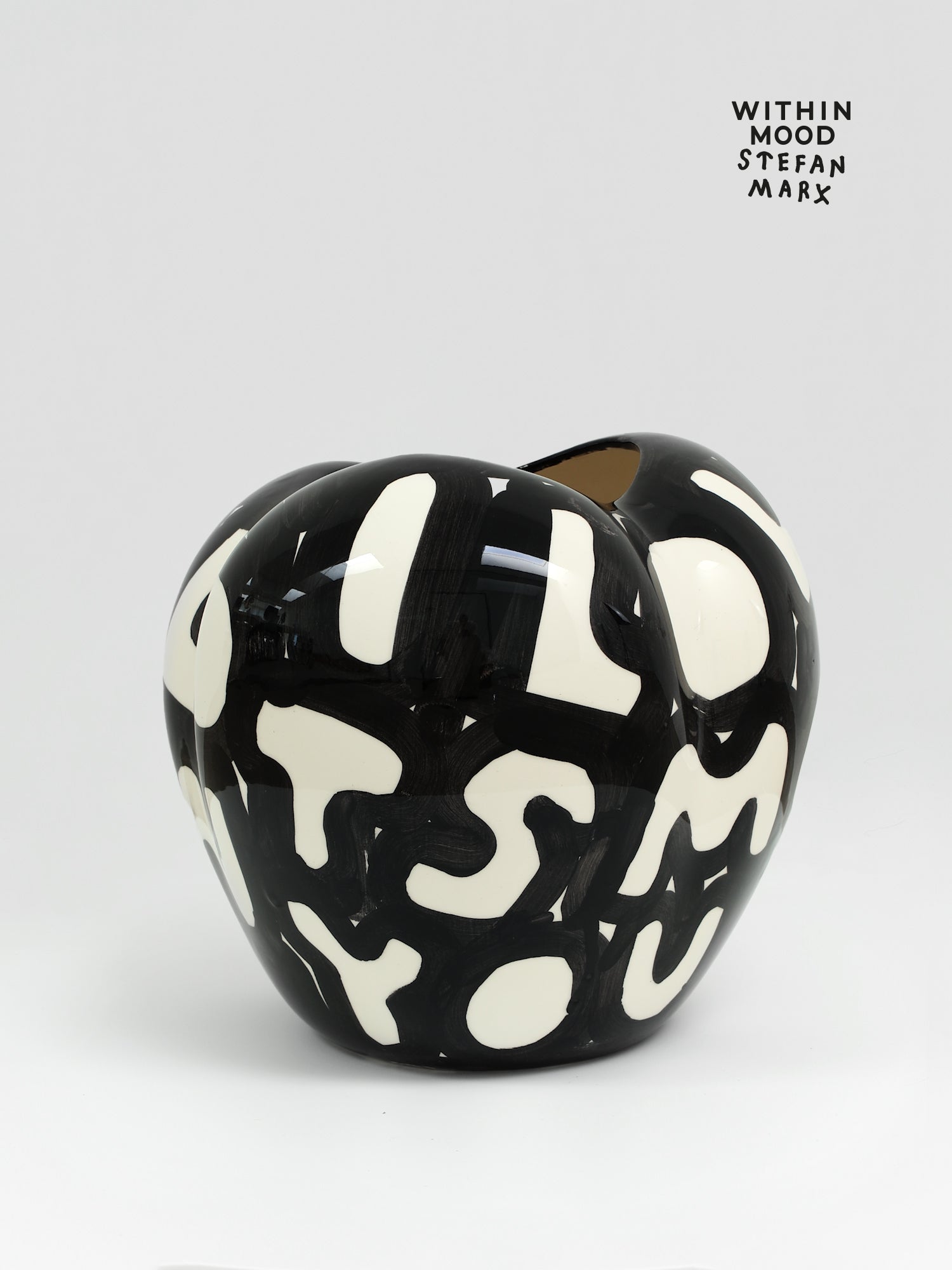 Poppy Vase, Stefan Marx Ed. – I LOVE YOU LOTS MORE THAN YOU KNOW