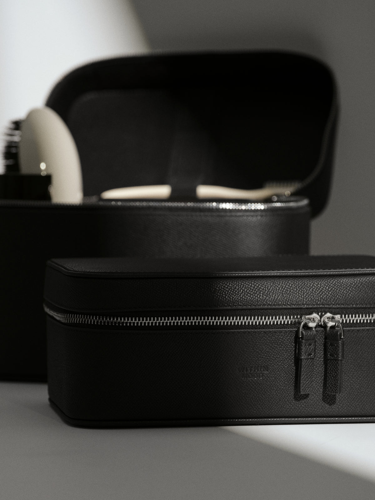 Vanity Case Set, black, two sizes