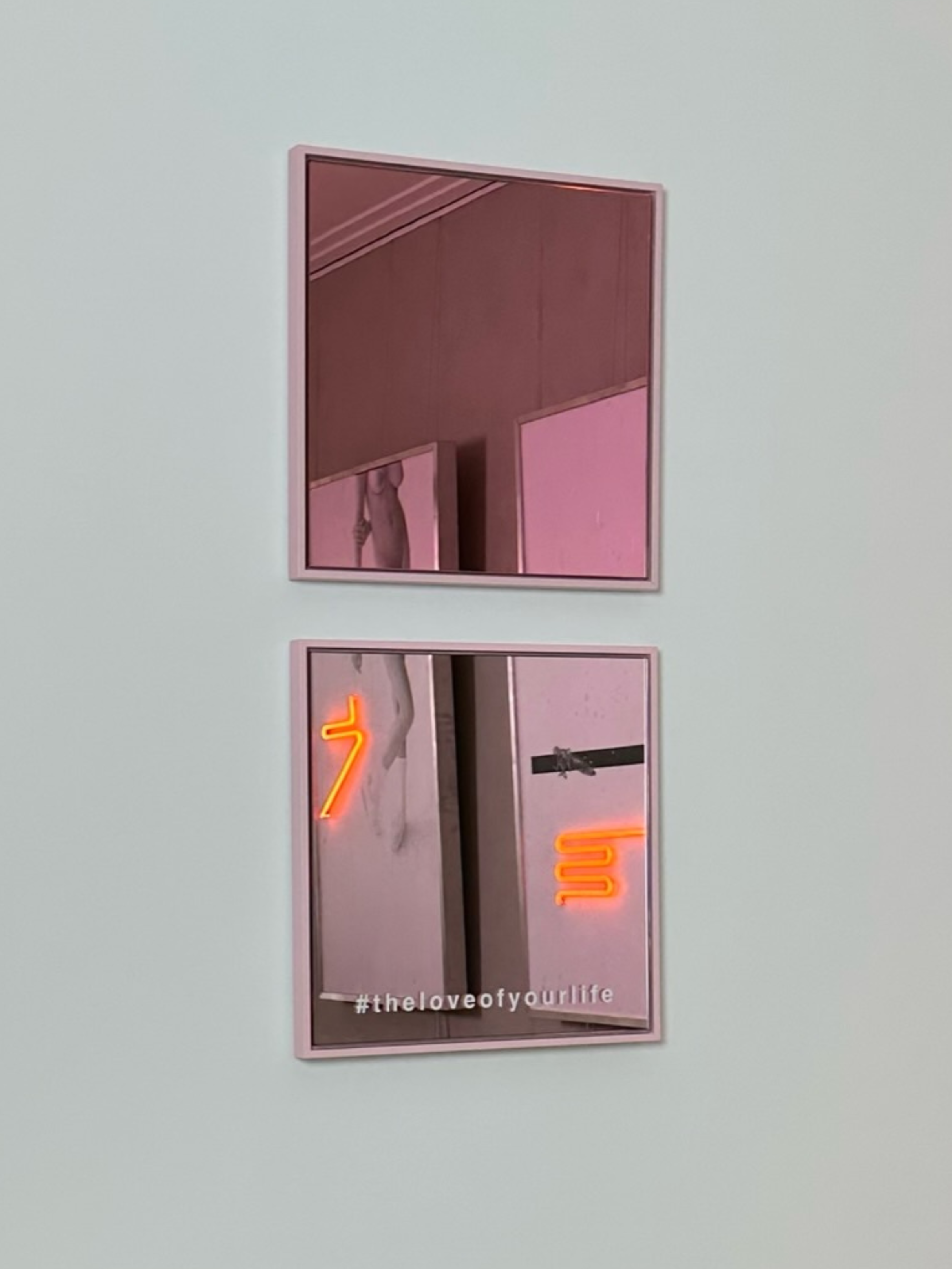 MOOD MIRROR - ART EDITION W/ IGOR PAASCH
